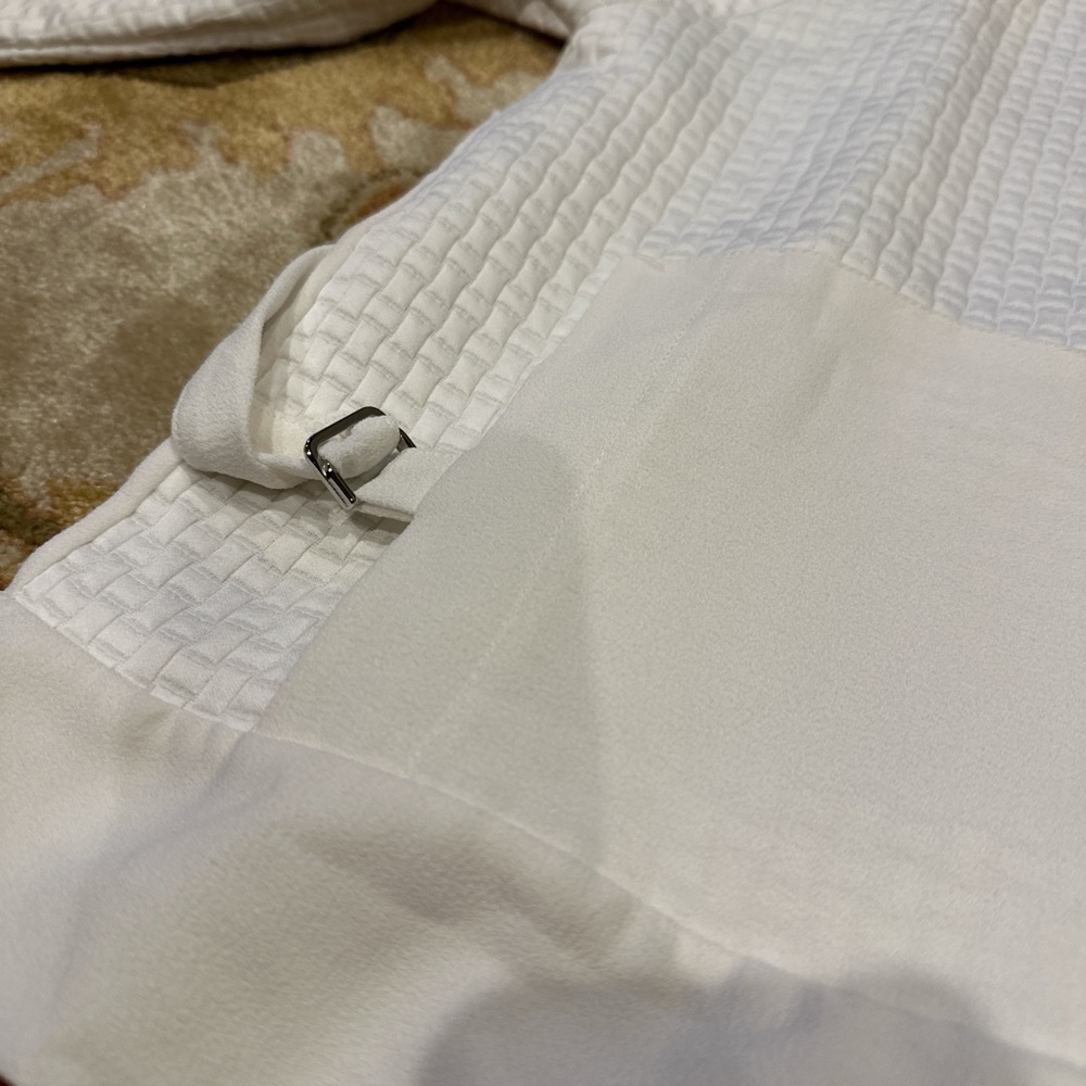 Zara White Textured Blouse